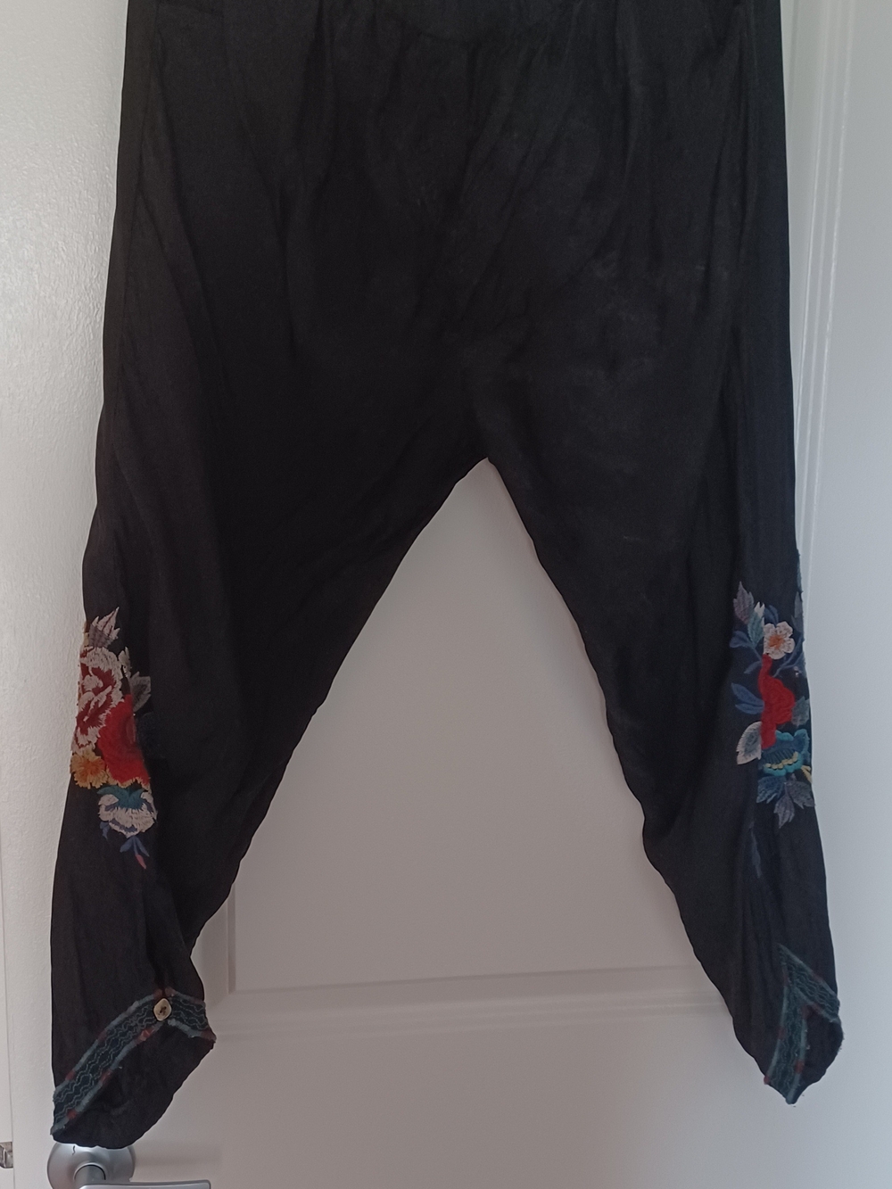 Johnny Was Black Pants with Colorful Floral Embroidery XL